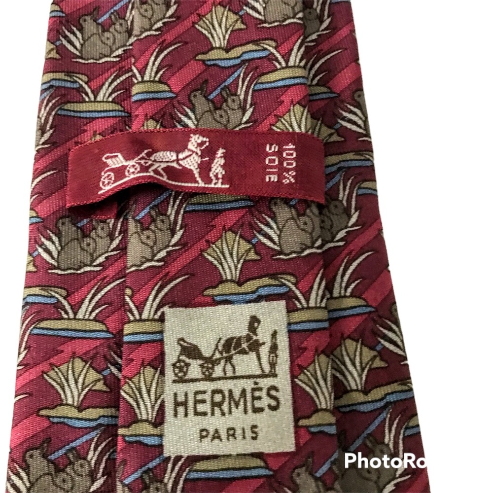HERMES Tie Bunny Rabbit Tie Luxury Silk Red Background with Brown Tan Blue